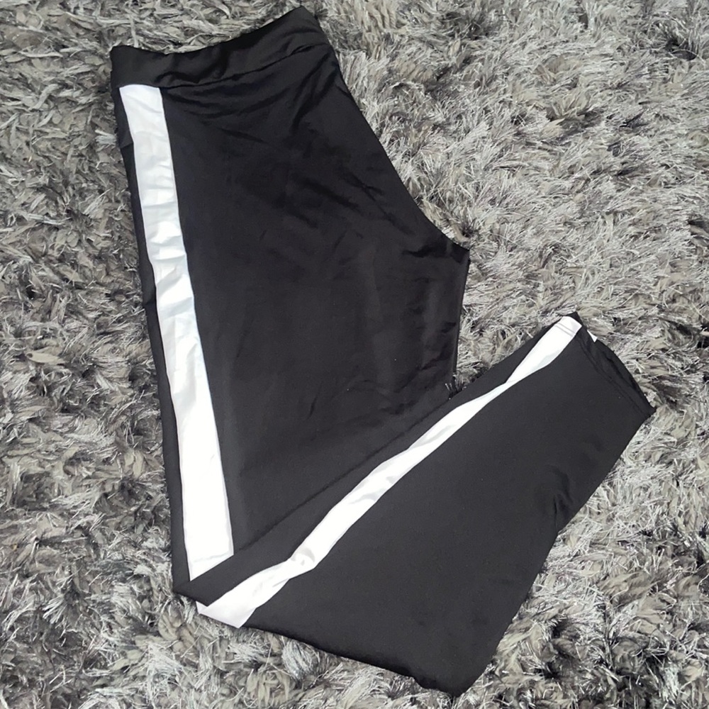WOMEN’S LEGGING